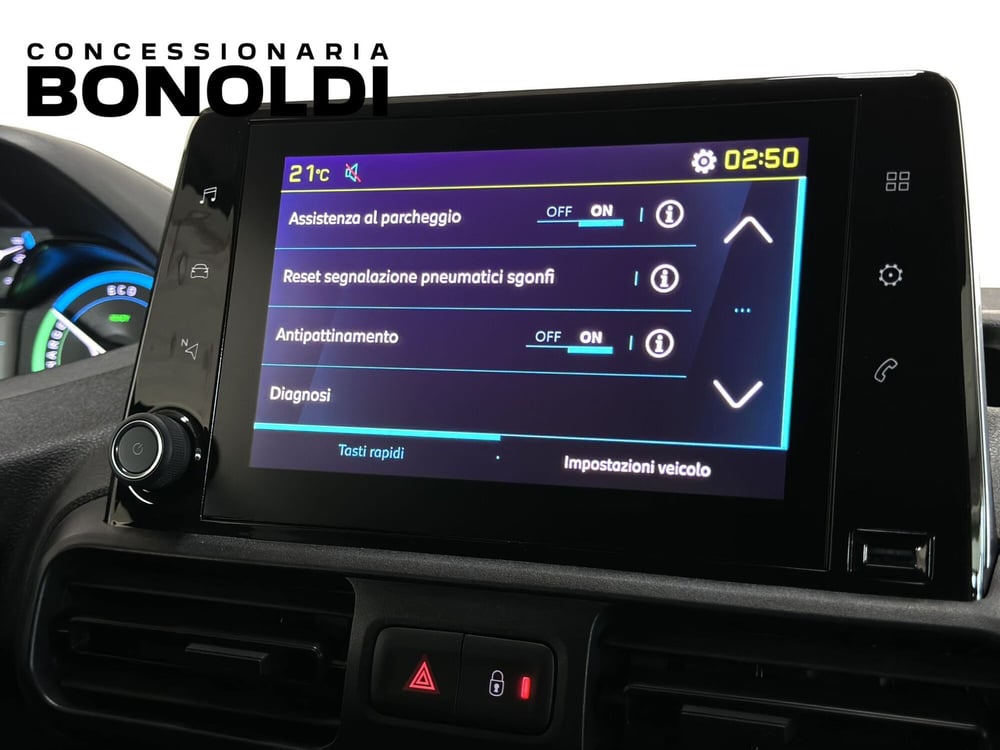 Peugeot e-Partner Furgone nuova a Brescia (16)