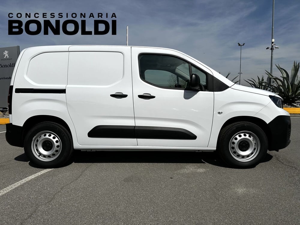 Peugeot e-Partner Furgone nuova a Brescia (8)