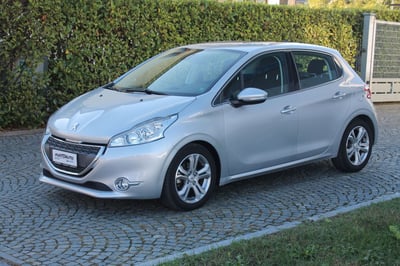 Peugeot 208 e-HDi 115 CV Stop&amp;Start 5 porte Allure del 2012 usata a Cuneo
