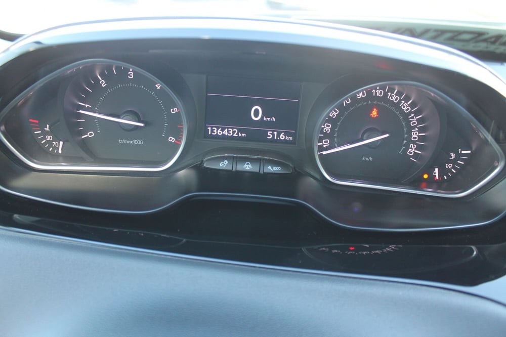 Peugeot 208 usata a Cuneo (11)