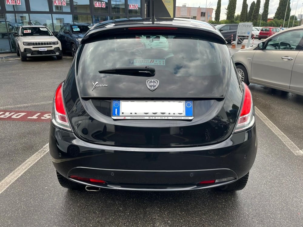 Lancia Ypsilon usata a Lucca (6)