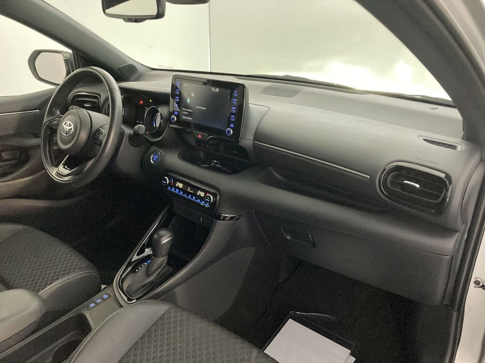 Toyota Yaris usata a Barletta-Andria-Trani (20)
