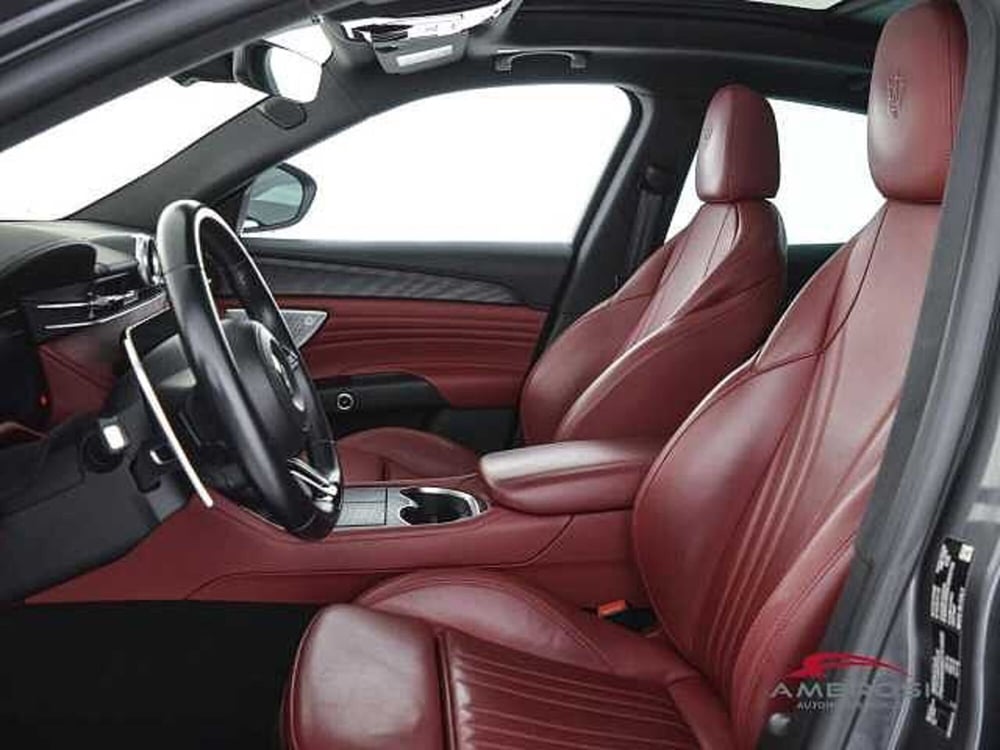 Maserati Grecale usata a Viterbo (9)