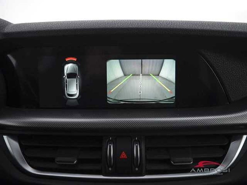 Alfa Romeo Stelvio usata a Viterbo (18)