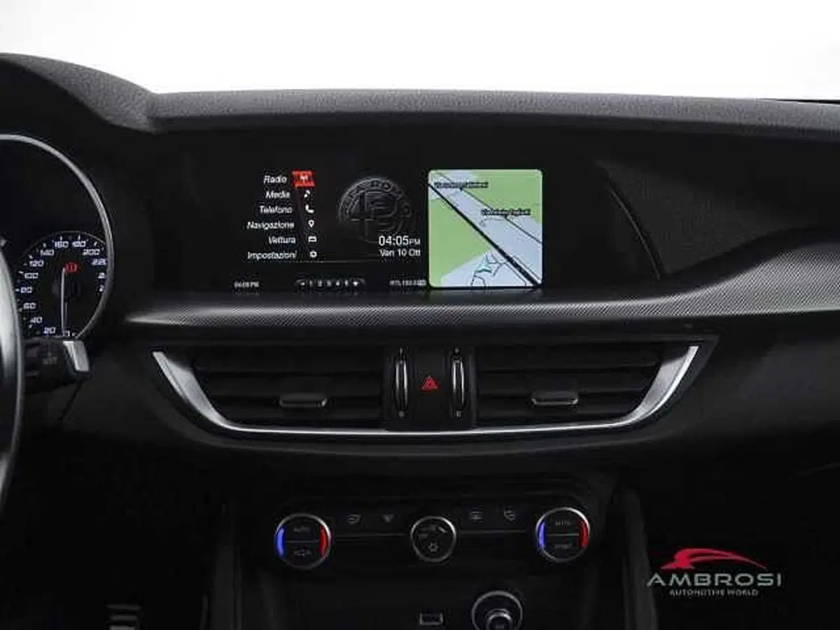Alfa Romeo Stelvio usata a Viterbo (19)