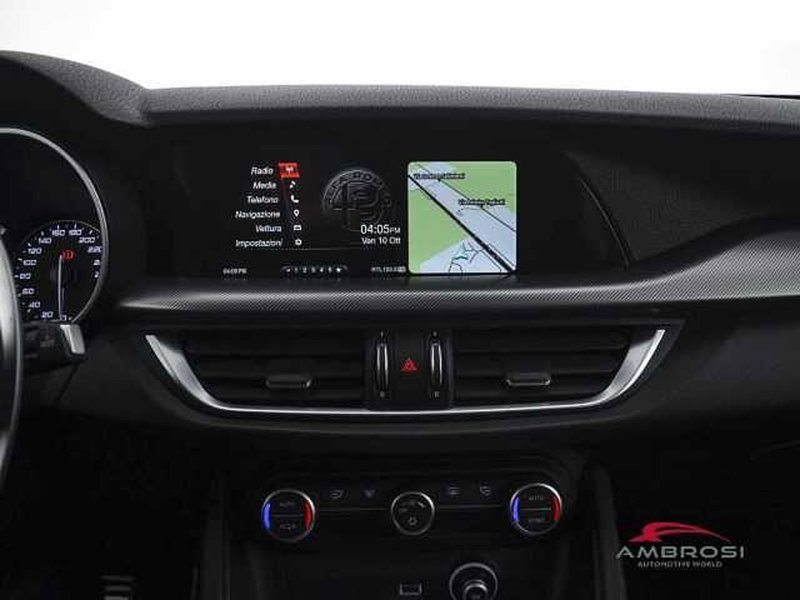 Alfa Romeo Stelvio usata a Viterbo (19)