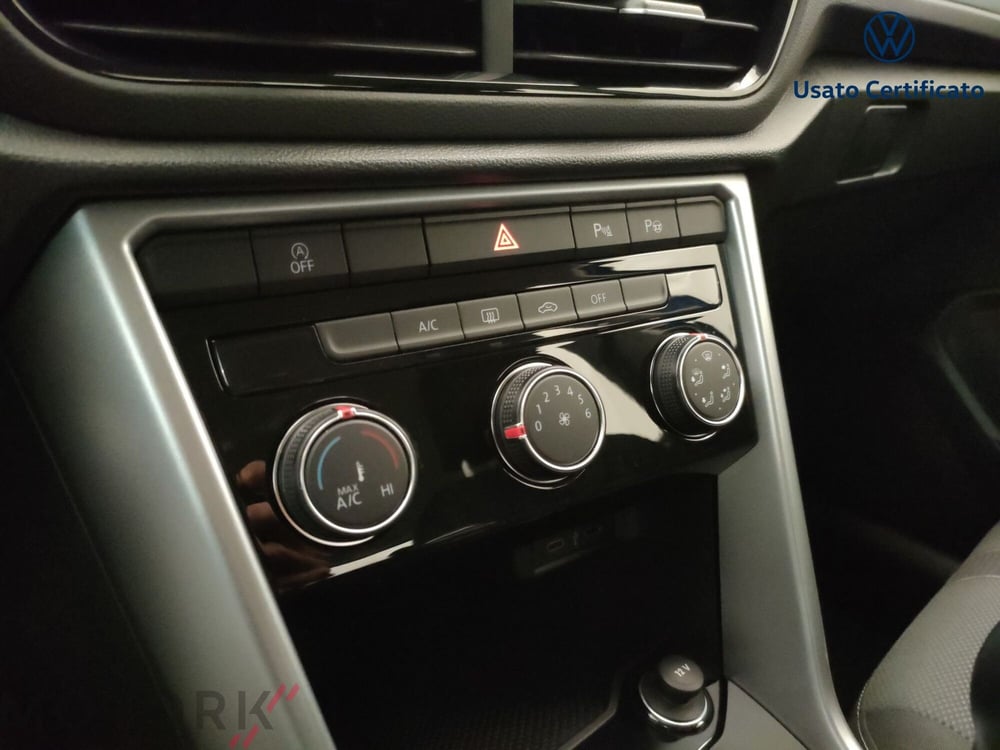 Volkswagen T-Roc usata a Varese (16)