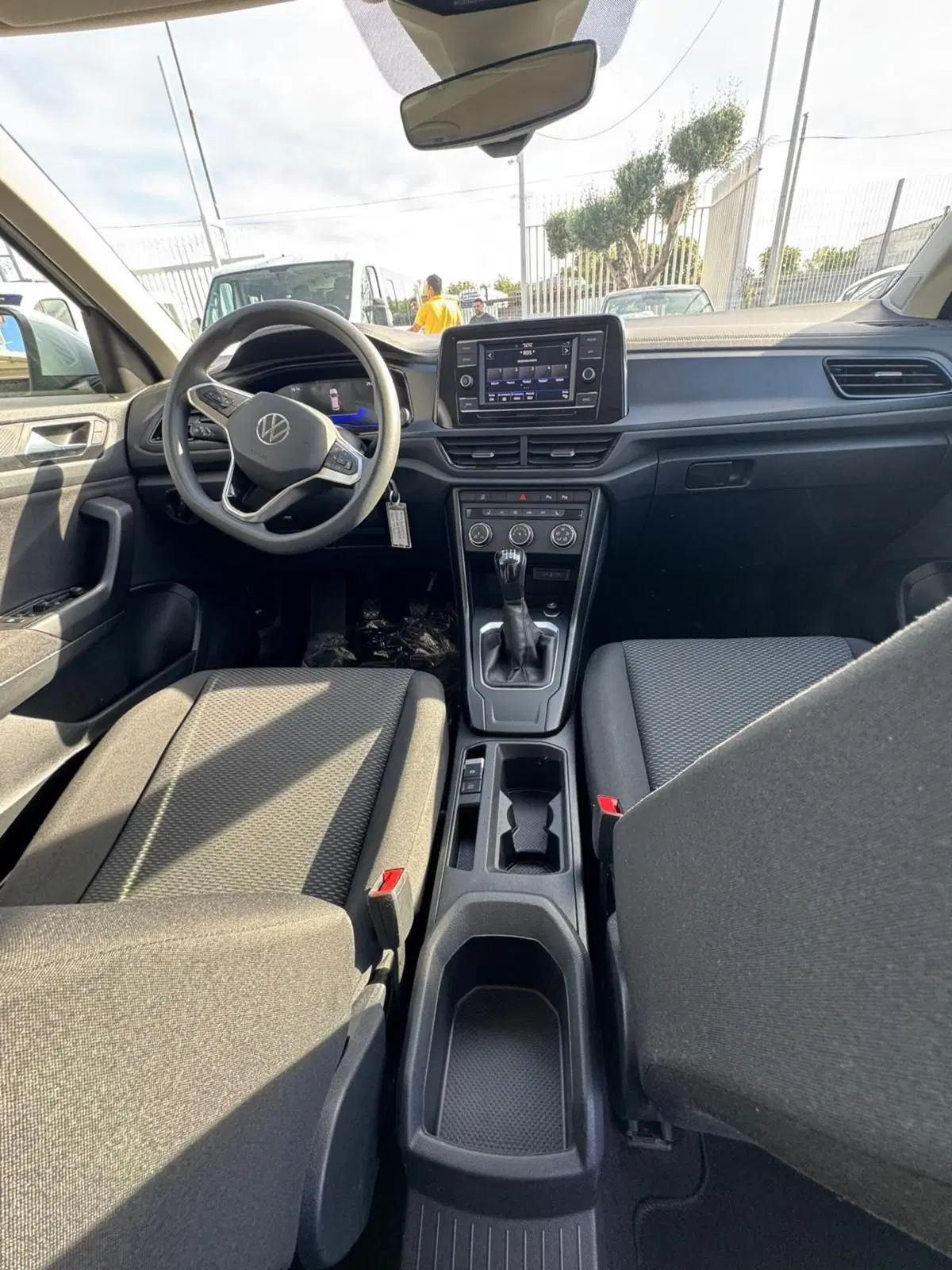 Volkswagen T-Roc usata a Caserta (11)