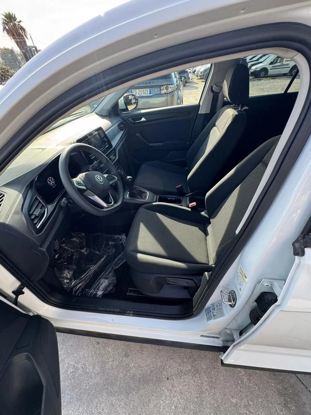 Volkswagen T-Roc usata a Caserta (12)