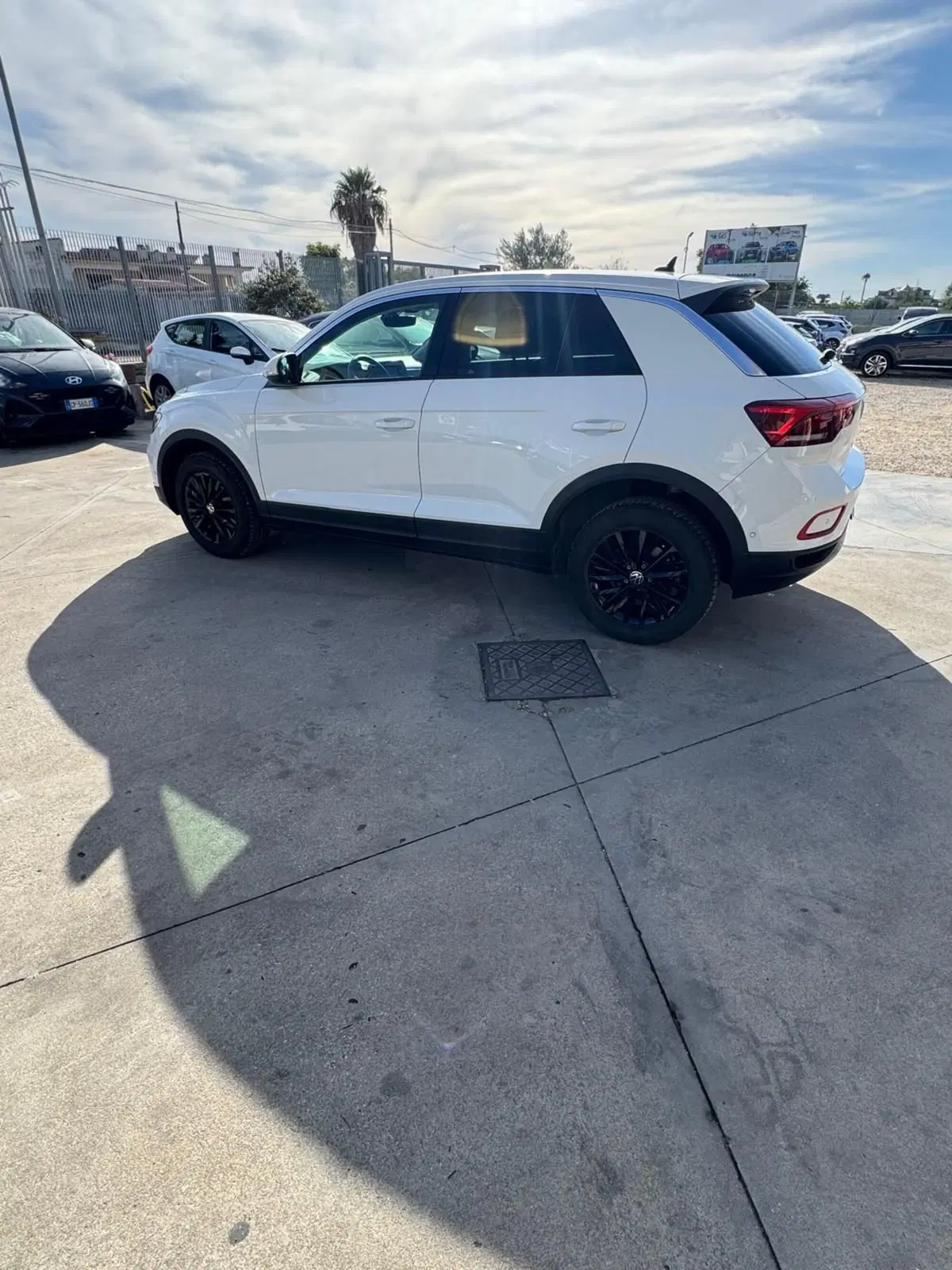 Volkswagen T-Roc usata a Caserta (5)