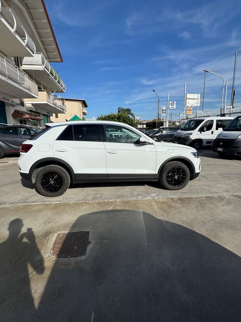 Volkswagen T-Roc usata a Caserta (8)