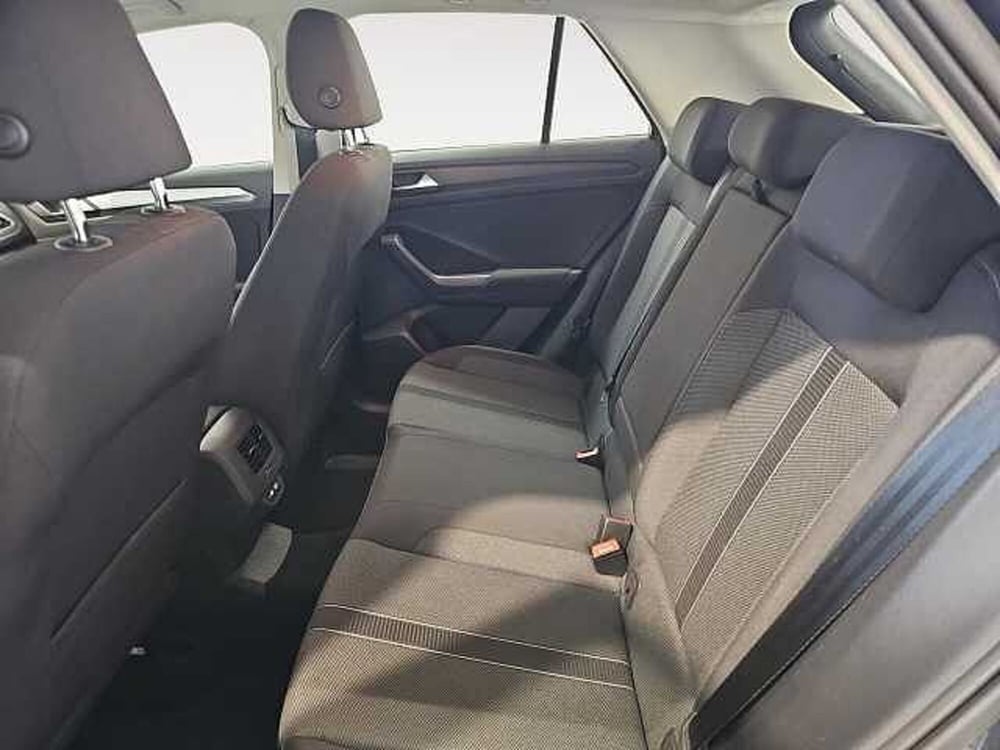 Volkswagen T-Roc usata a Lecco (13)