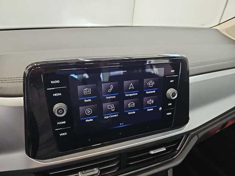 Volkswagen T-Roc usata a Lecco (19)