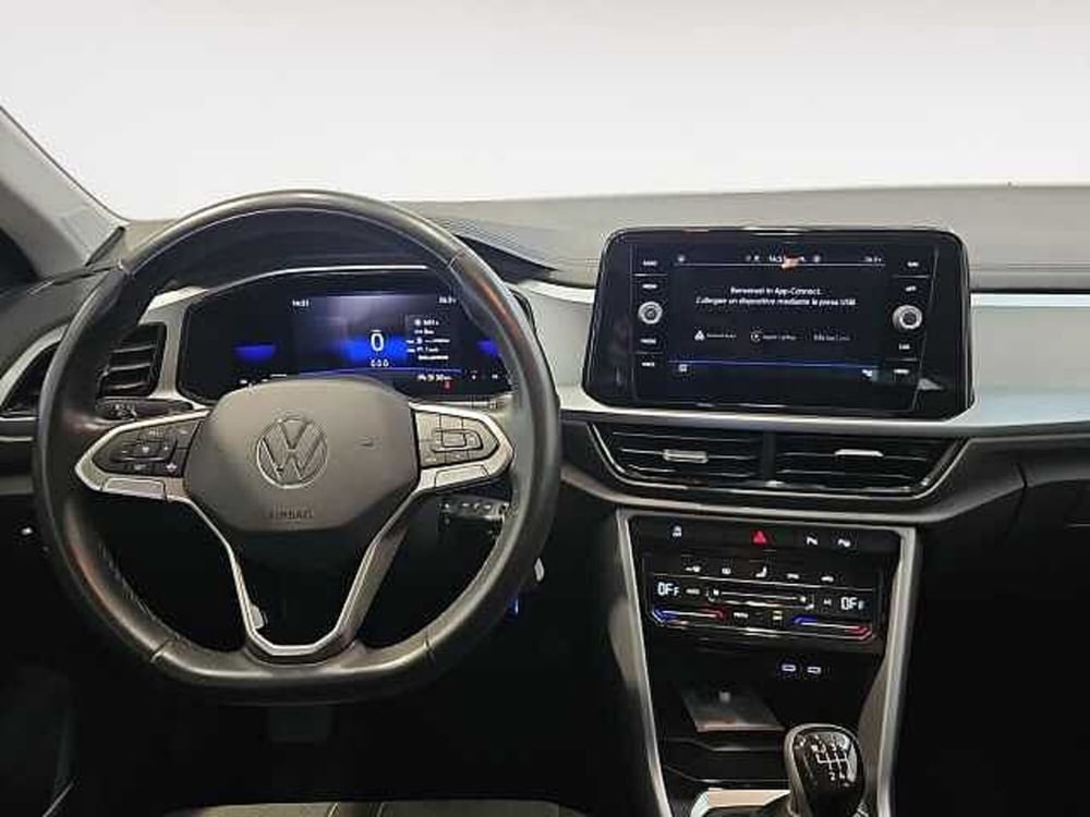 Volkswagen T-Roc usata a Lecco (9)
