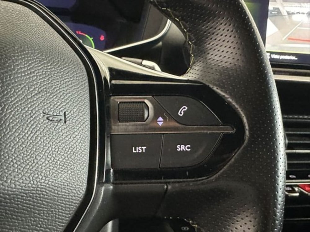 Peugeot 2008 usata a Modena (17)