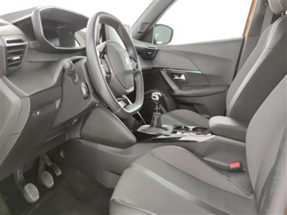 Peugeot 2008 usata a Bari (13)