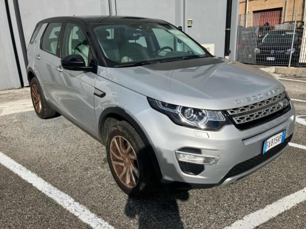 Land Rover Discovery Sport usata a Lucca (2)