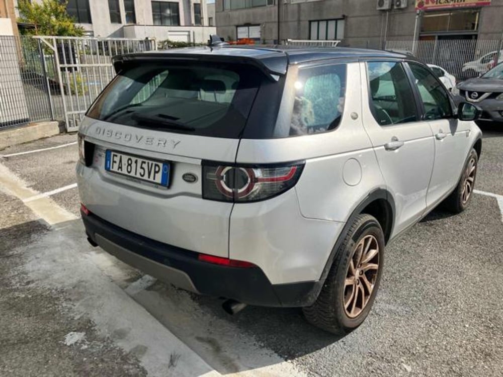 Land Rover Discovery Sport usata a Lucca (3)