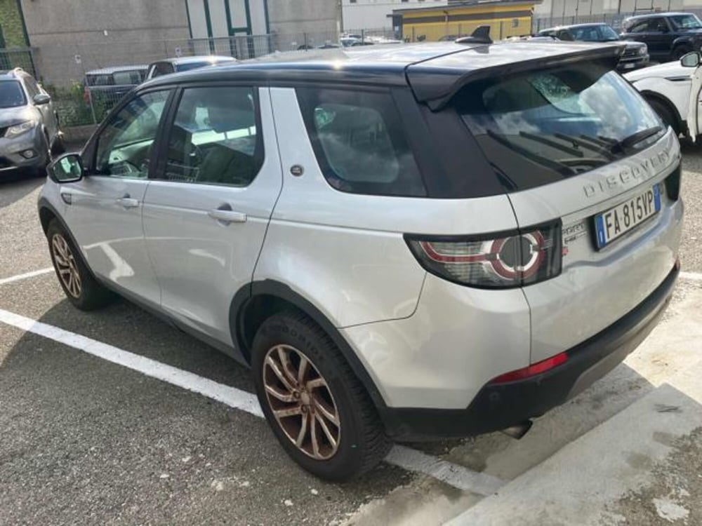 Land Rover Discovery Sport usata a Lucca (4)