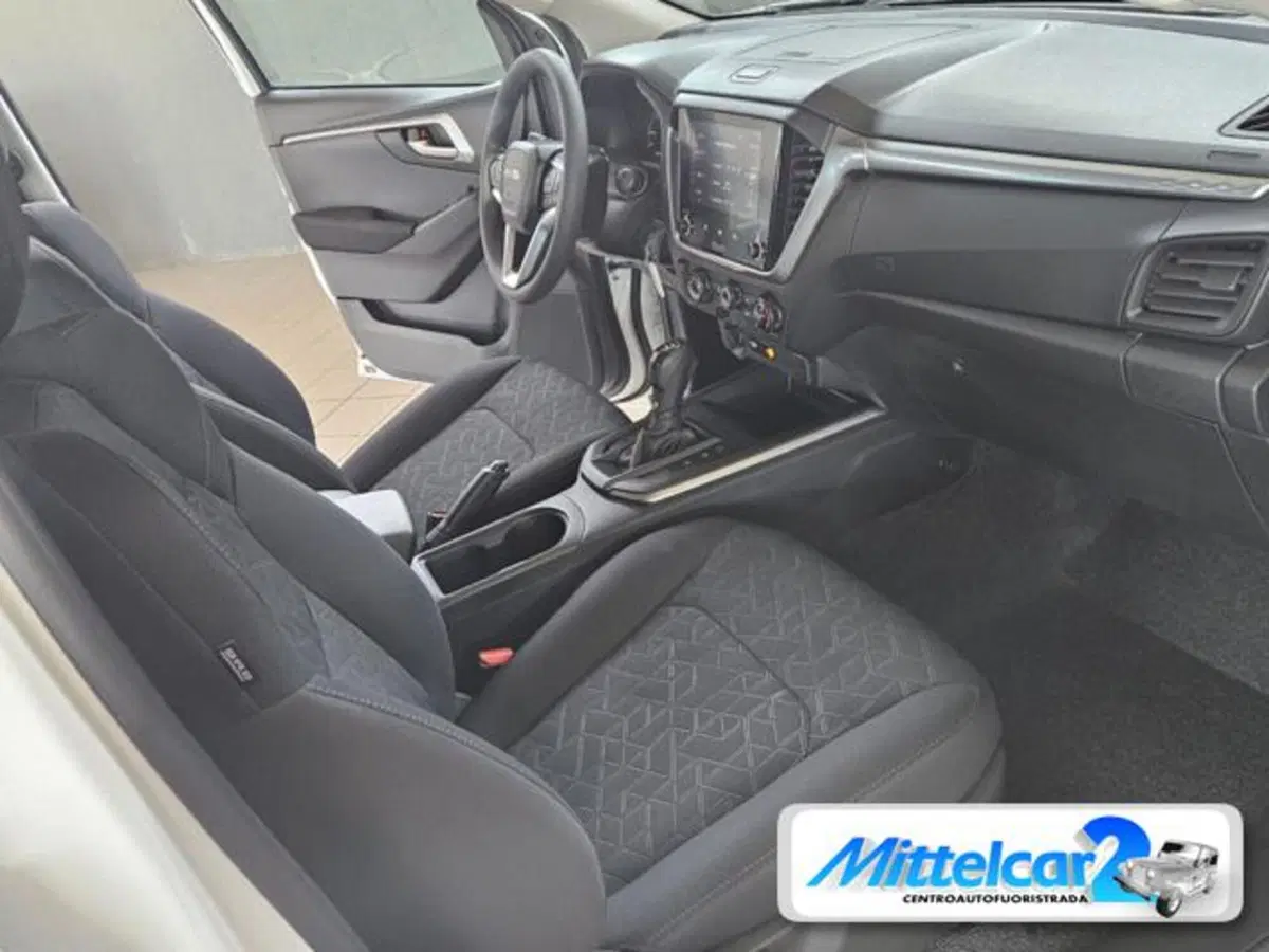Isuzu D-Max Pick-up nuova a Udine (10)