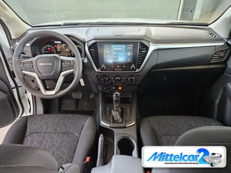 Isuzu D-Max Pick-up nuova a Udine (12)