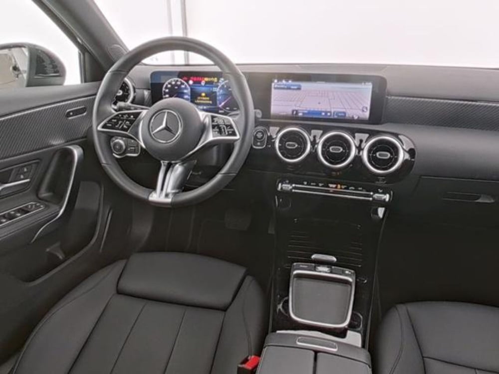 Mercedes-Benz Classe A usata a Milano (7)