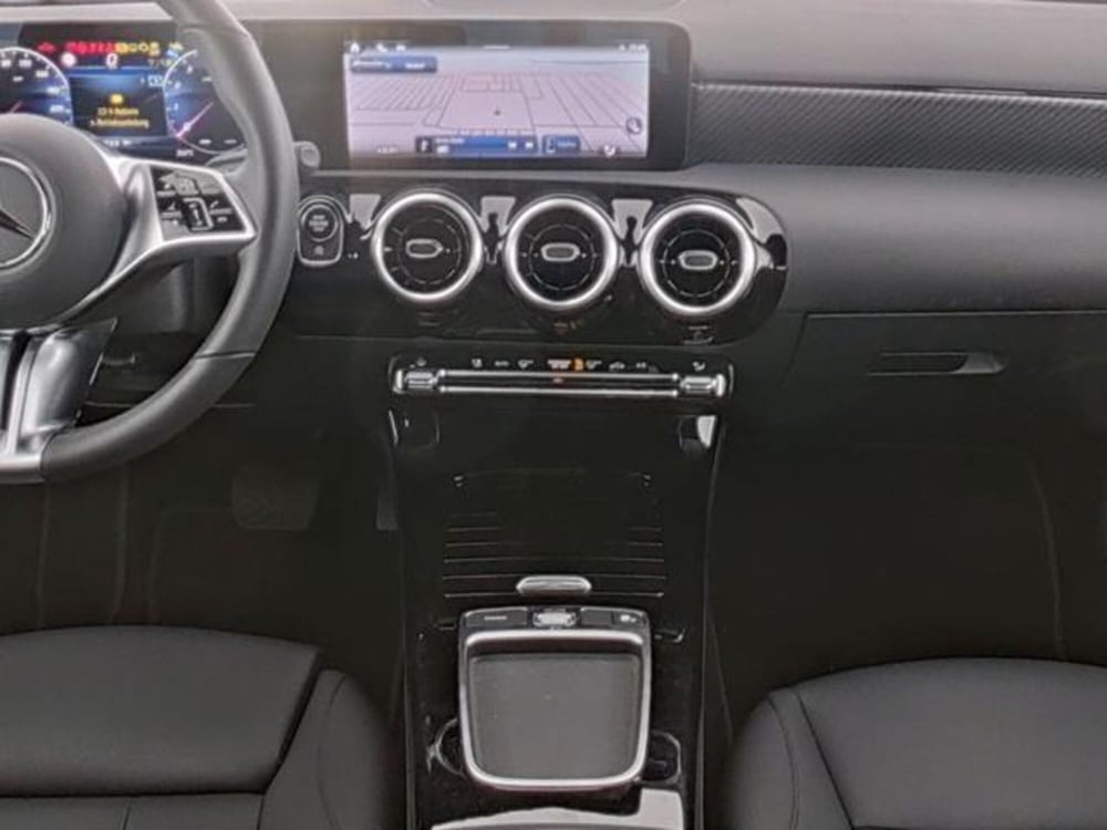 Mercedes-Benz Classe A usata a Milano (8)