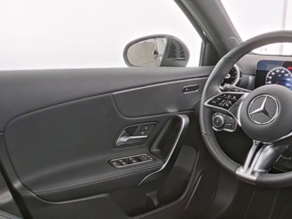 Mercedes-Benz Classe A usata a Milano (9)