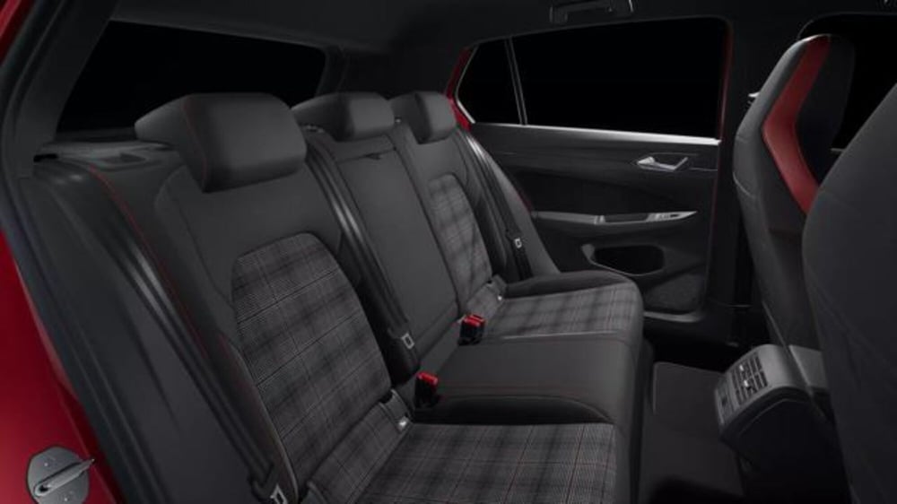 Volkswagen Golf usata a Milano (17)