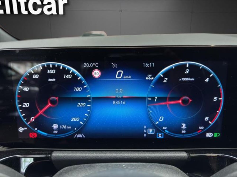 Mercedes-Benz GLA SUV usata a Milano (9)