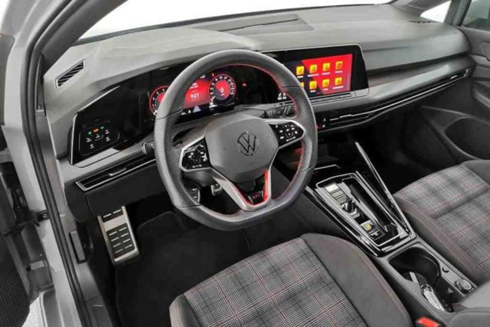 Volkswagen Golf usata a Milano (10)