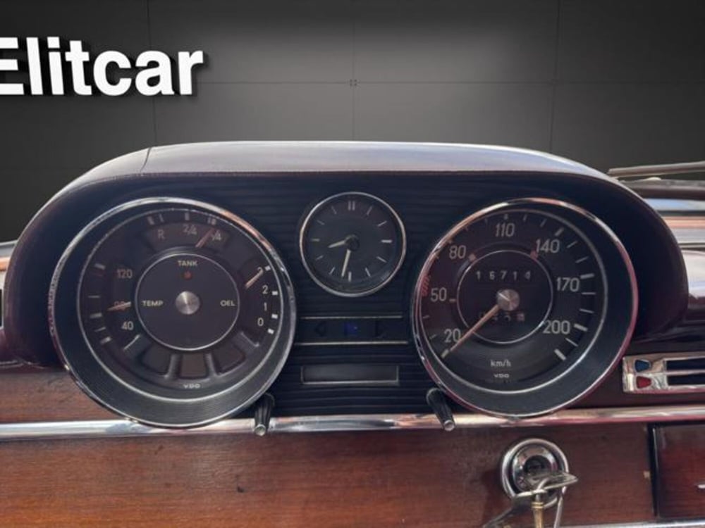 Mercedes-Benz 250 usata a Milano (11)