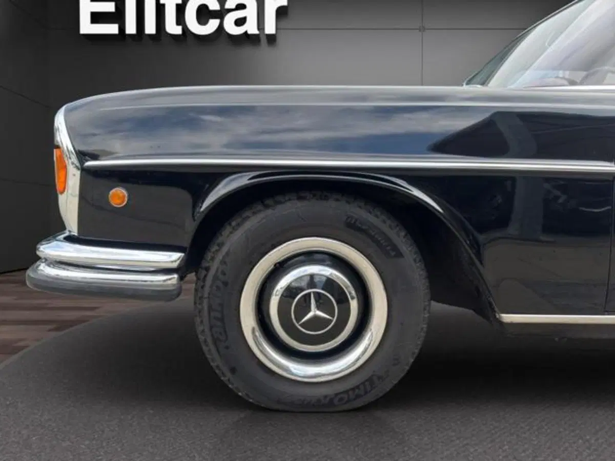 Mercedes-Benz 250 usata a Milano (13)