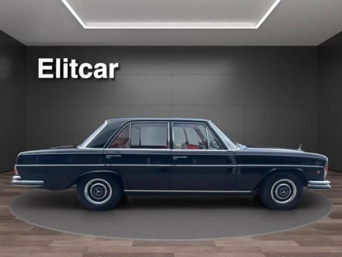 Mercedes-Benz 250 usata a Milano (14)
