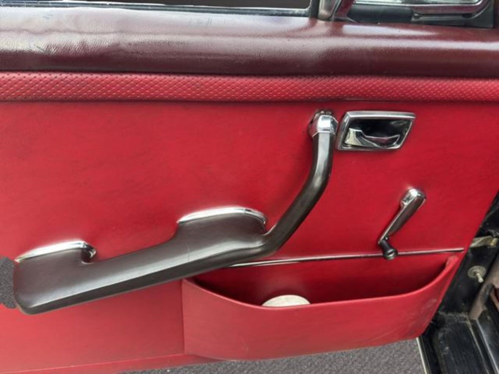 Mercedes-Benz 250 usata a Milano (15)