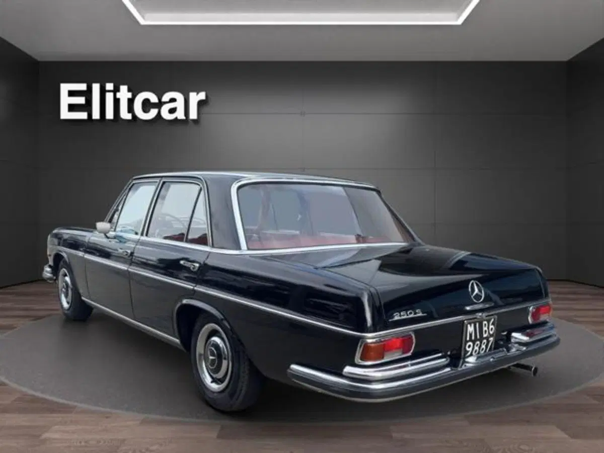 Mercedes-Benz 250 usata a Milano (5)