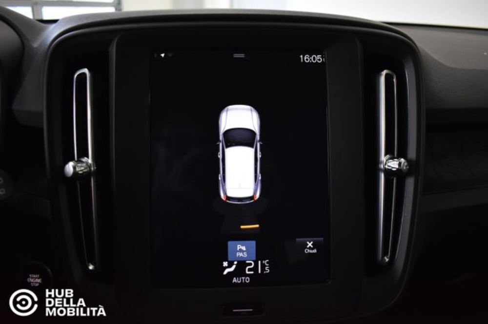 Volvo XC40 usata a Perugia (14)