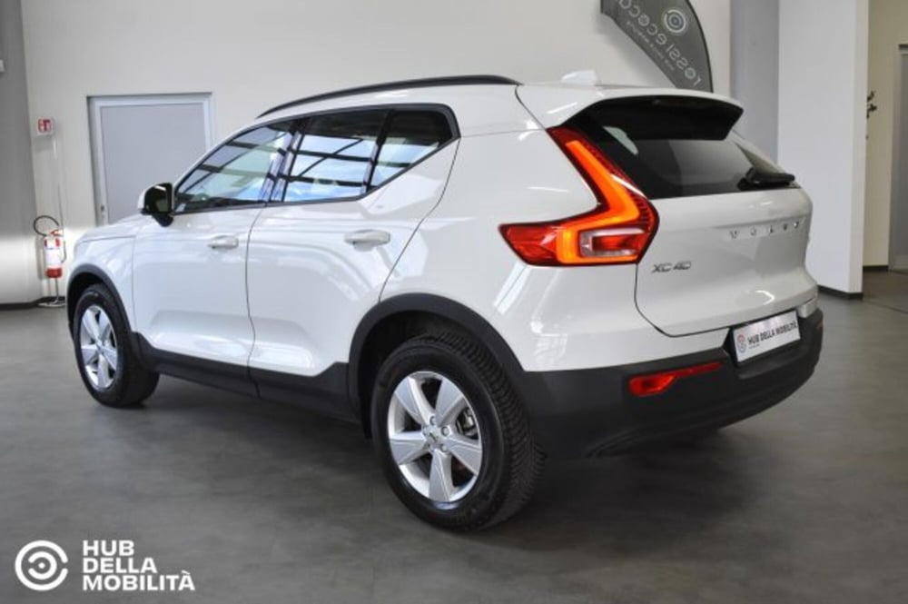 Volvo XC40 usata a Perugia (6)
