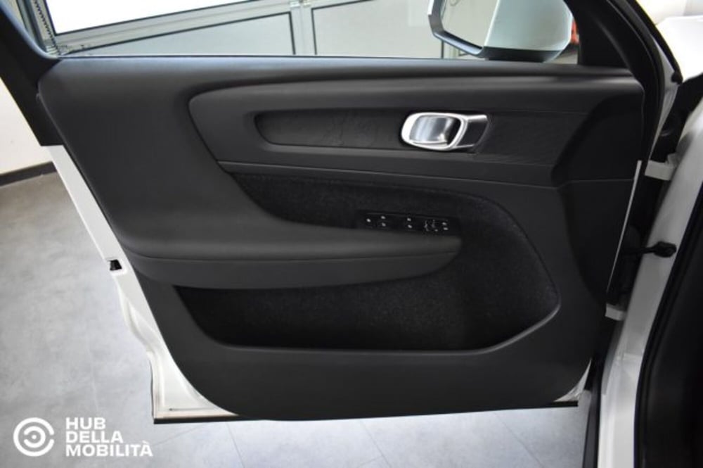 Volvo XC40 usata a Perugia (7)