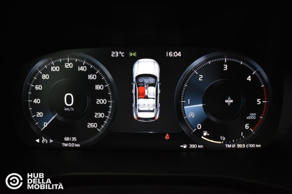 Volvo XC40 usata a Perugia (8)