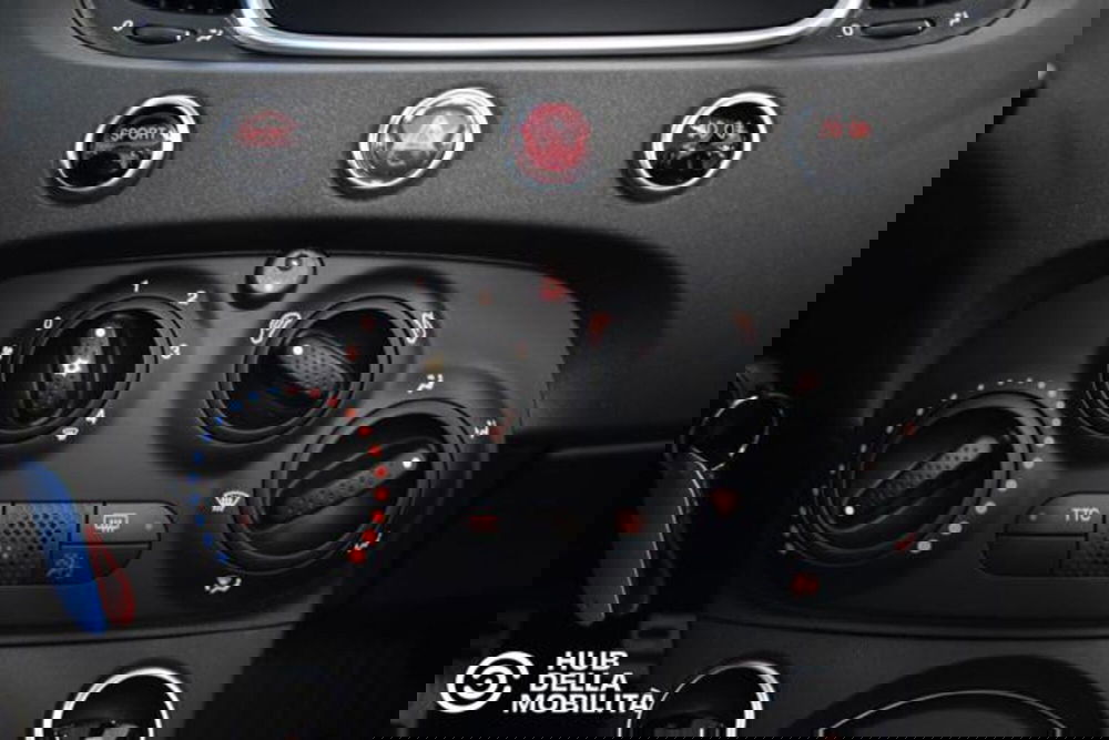 Abarth 595 Cabrio usata a Perugia (15)