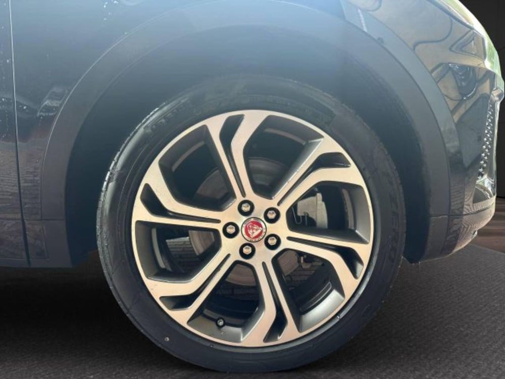Jaguar E-Pace usata a Novara (7)