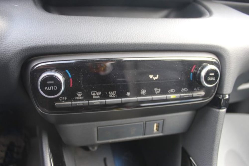 Toyota Yaris Cross usata a Roma (18)