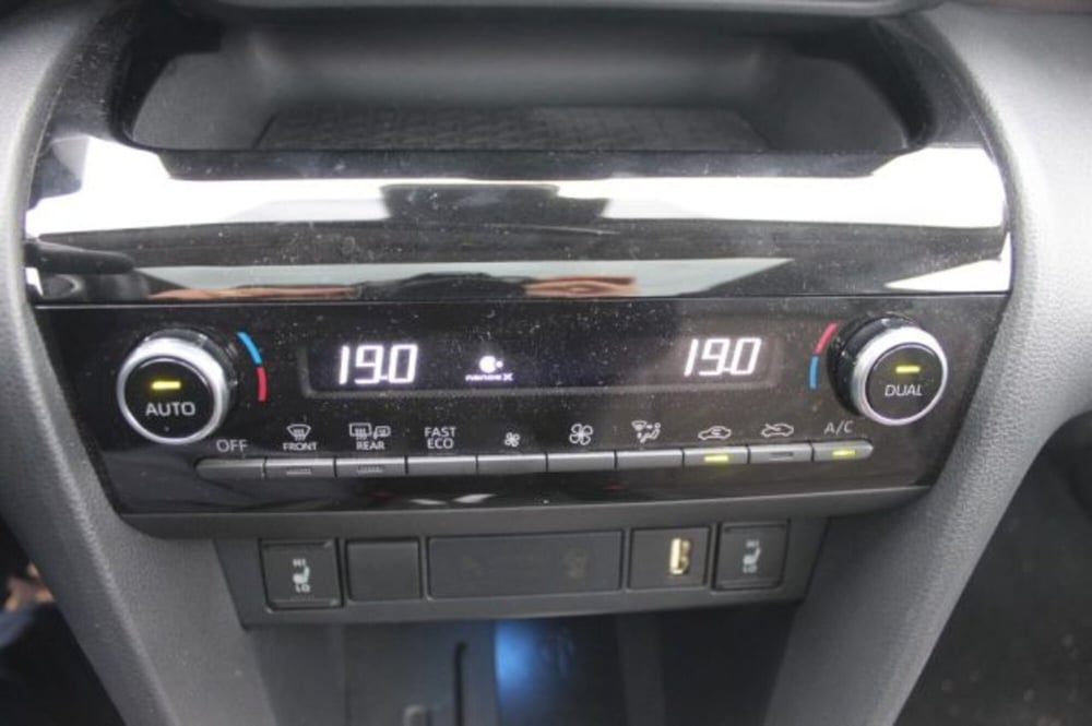 Toyota Yaris Cross usata a Roma (19)