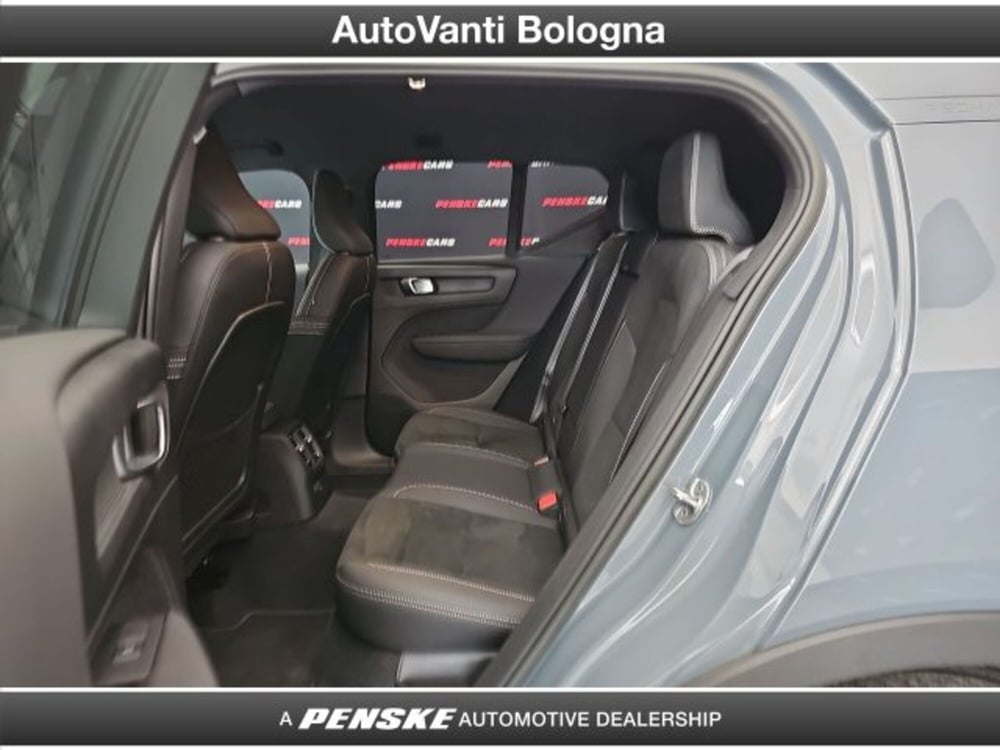 Volvo XC40 usata a Bologna (11)