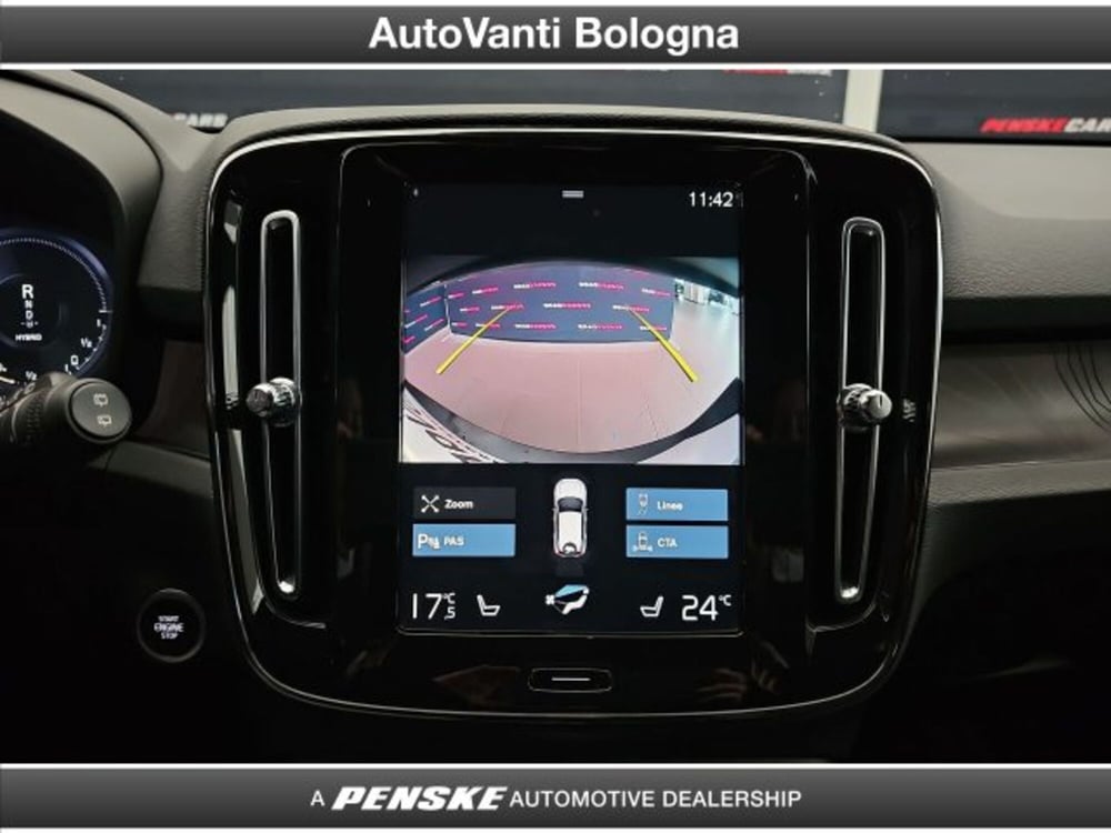 Volvo XC40 usata a Bologna (12)