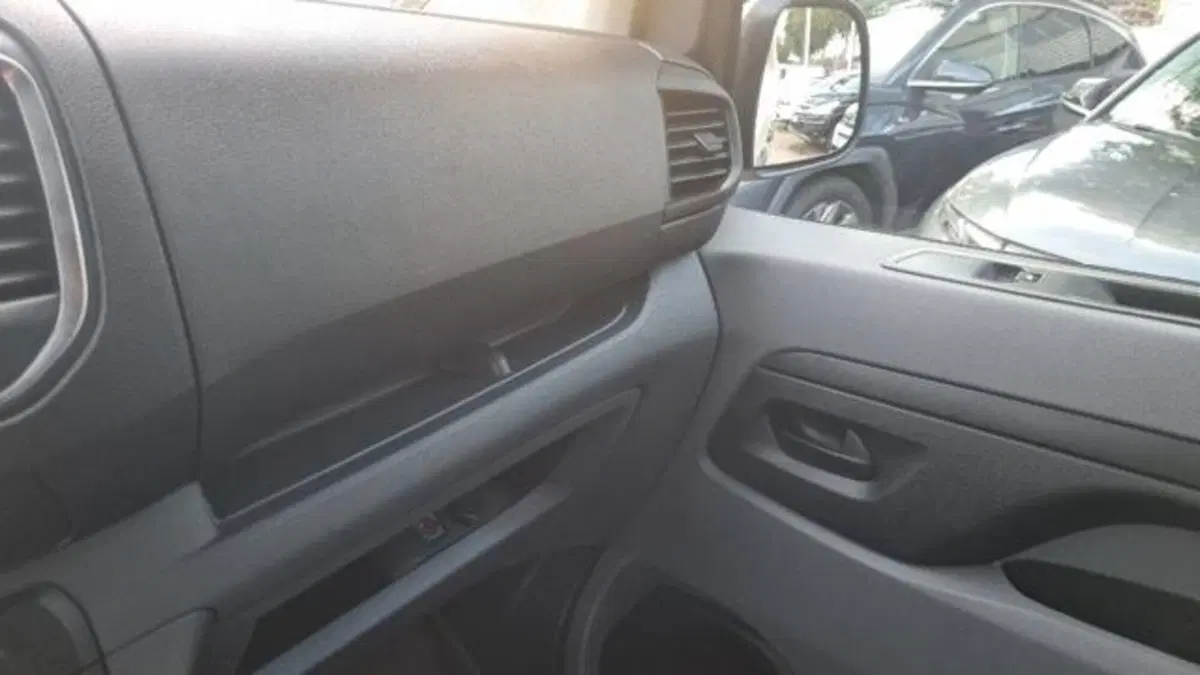 Opel Vivaro Furgone usata a Savona (11)