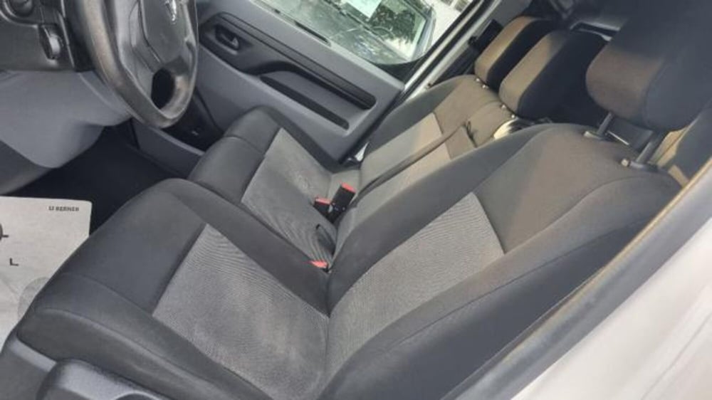 Opel Vivaro Furgone usata a Savona (12)