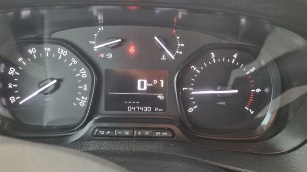 Opel Vivaro Furgone usata a Savona (5)