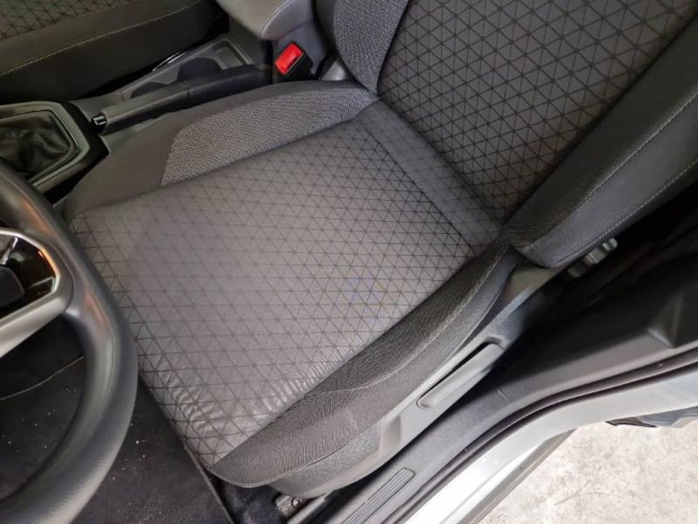 Volkswagen T-Cross usata a Salerno (13)